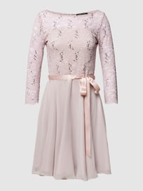 Cocktailkleid aus Häkelspitze Modell 'STAMM' von Swing Rosa - 33