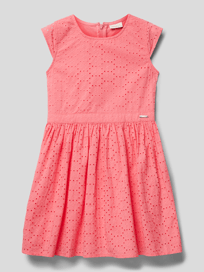 Jurk met gaatjesmotief, model 'SANGALLO' van Guess Roze - 40