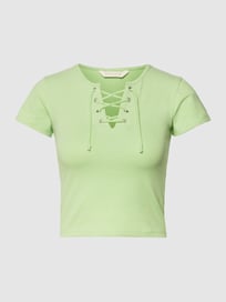 Kort T-shirt met V-hals en vetersluiting van REVIEW Groen - 19