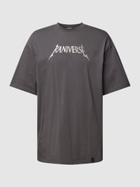 T-Shirt mit Applikation Modell 'Metave' von KARL KANI Grau / Schwarz - 12