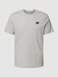 T-Shirt mit Melange-Optik Modell 'CLUB' von Nike Grau / Schwarz - 35